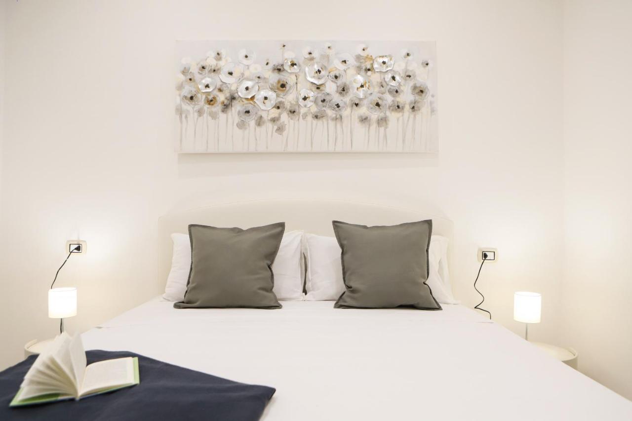 Cozy Apartment In Piazza Cavour By Wonderful Italy Napoli Eksteriør billede
